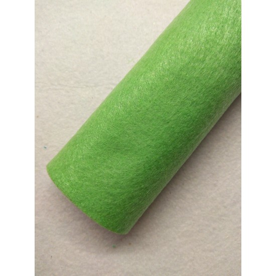 Фетр мягкий 1,5 мм (20*30 см) цв. светло-зеленый,  цена за лист